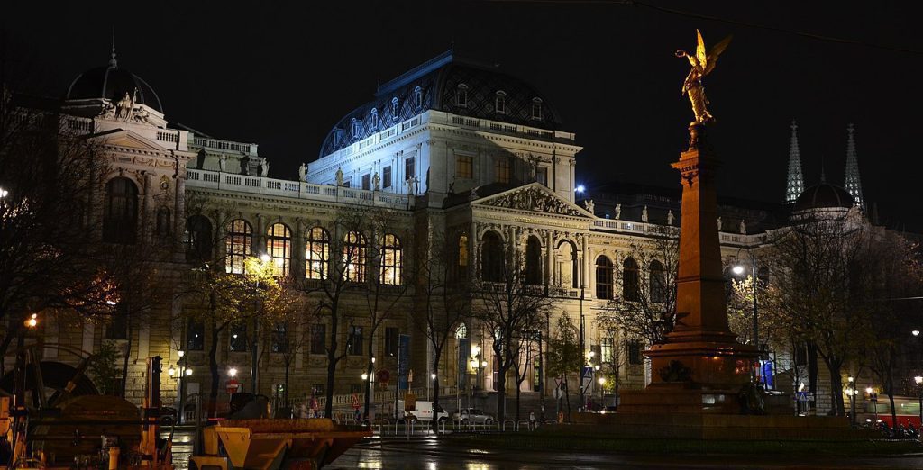 Uni Wien bei Nacht
